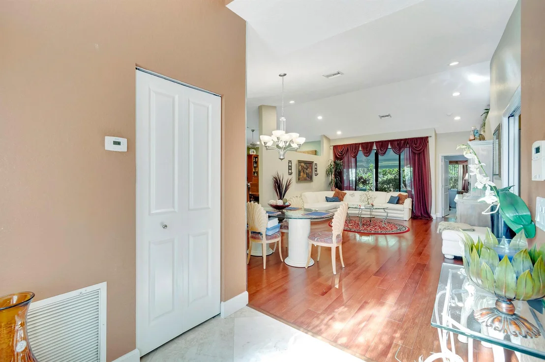 Photo of 8361 Leeway Lane