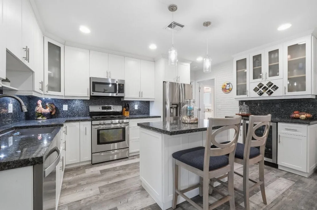 Photo of 380 SE 5th Avenue