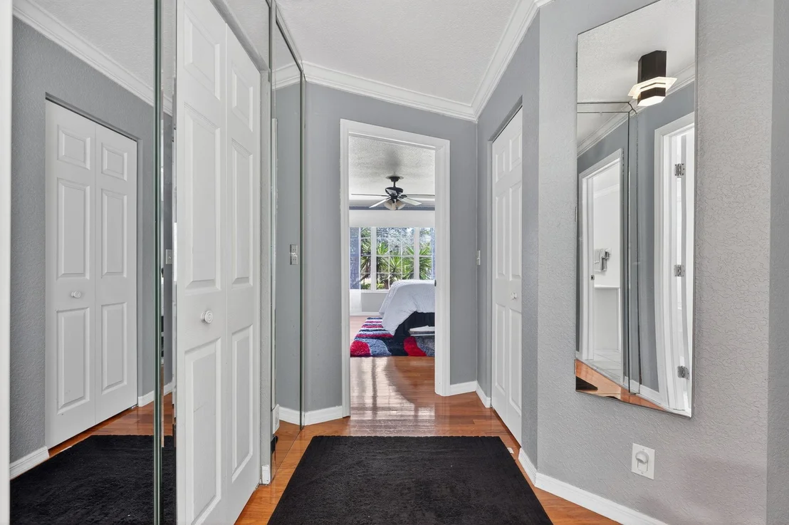 Photo of 5565 American Circle