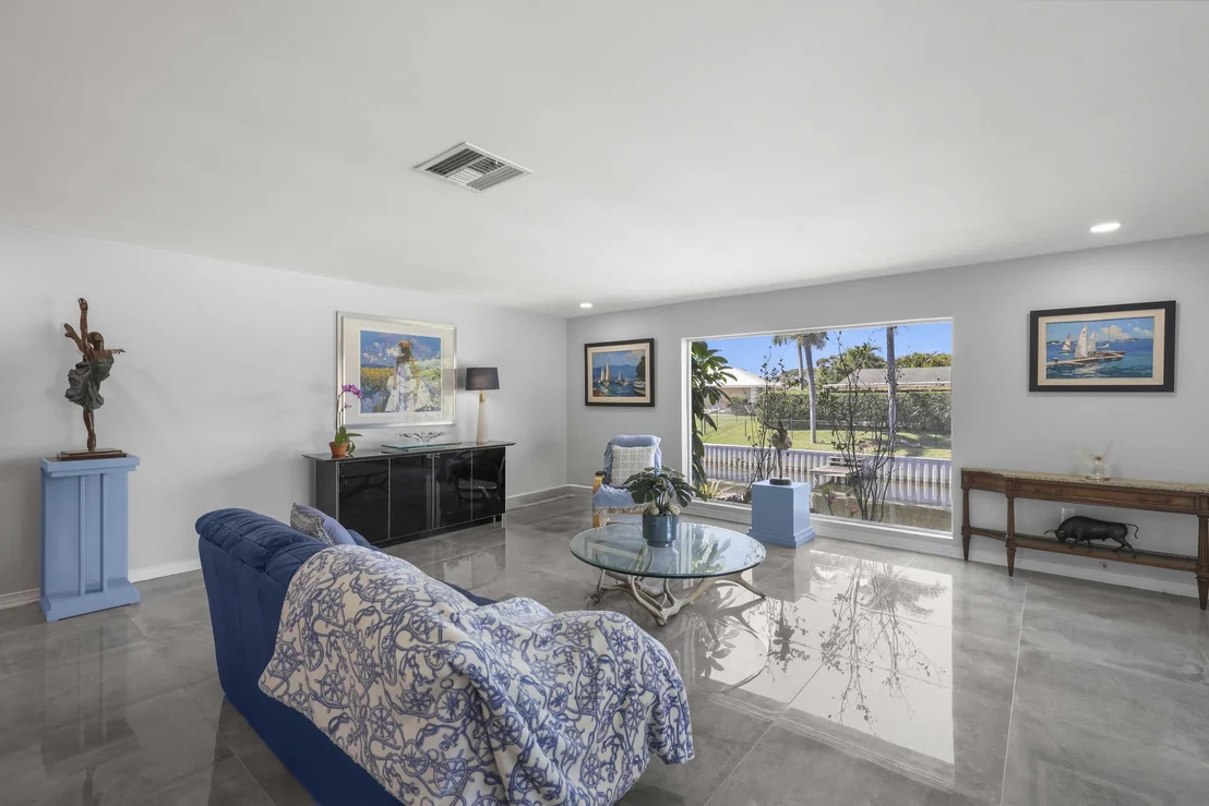 Photo of 6797 Bayshore Drive