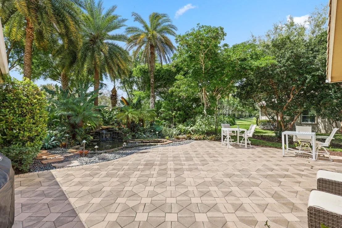 Photo of 11879 Fox Hill Circle