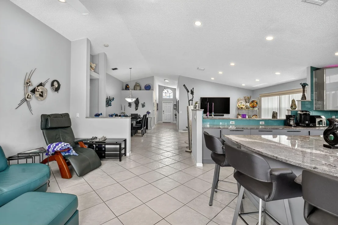 Photo of 7844 Ambleside Way