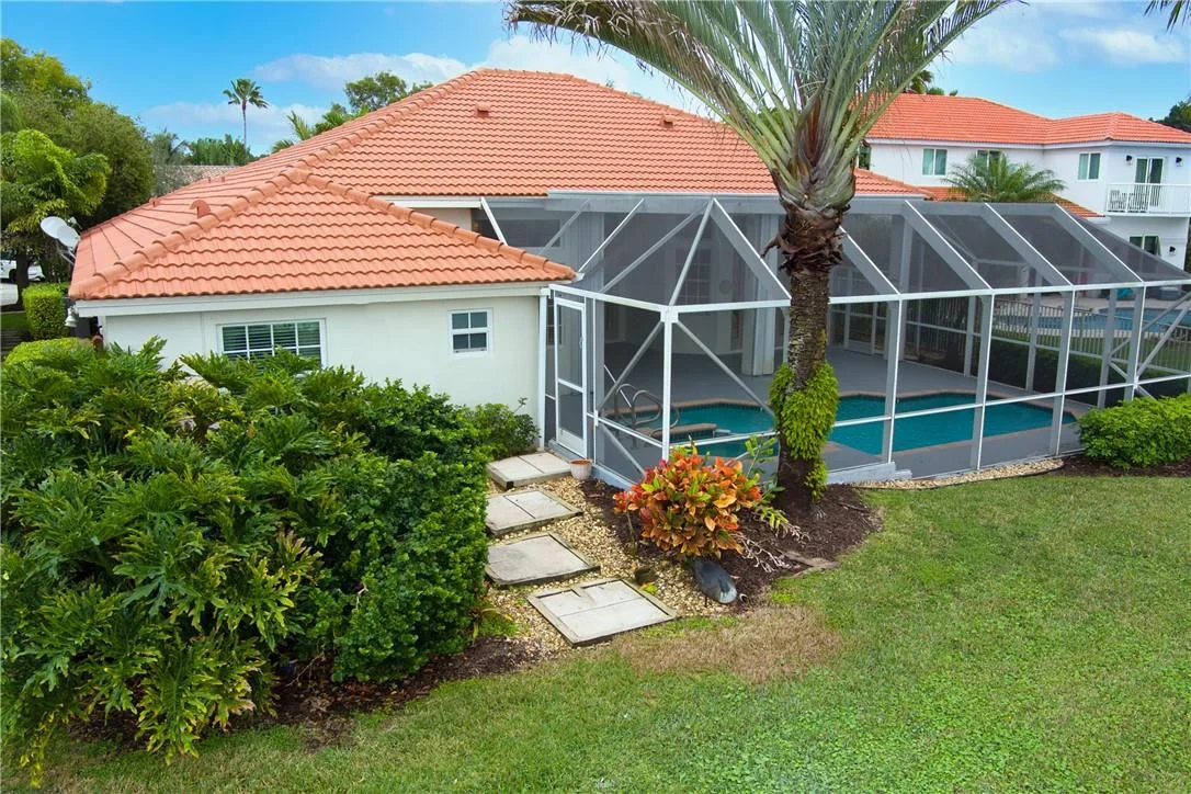 Photo of 787 Lake Boulevard