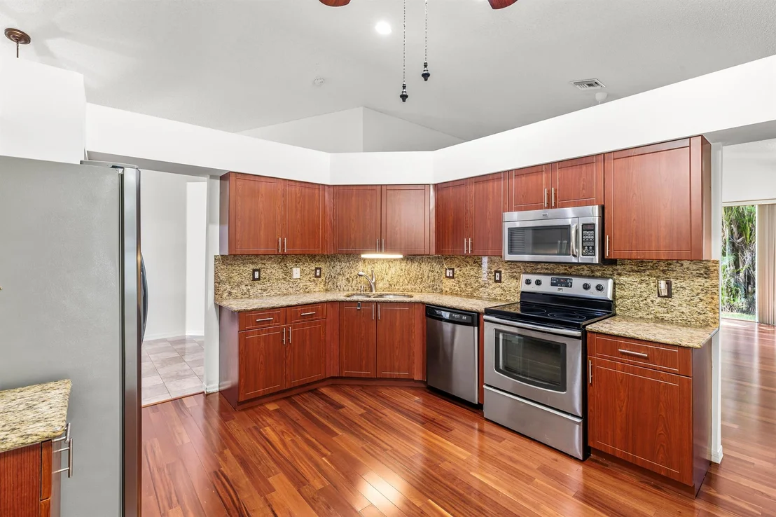 Photo of 5328 Brookview Drive