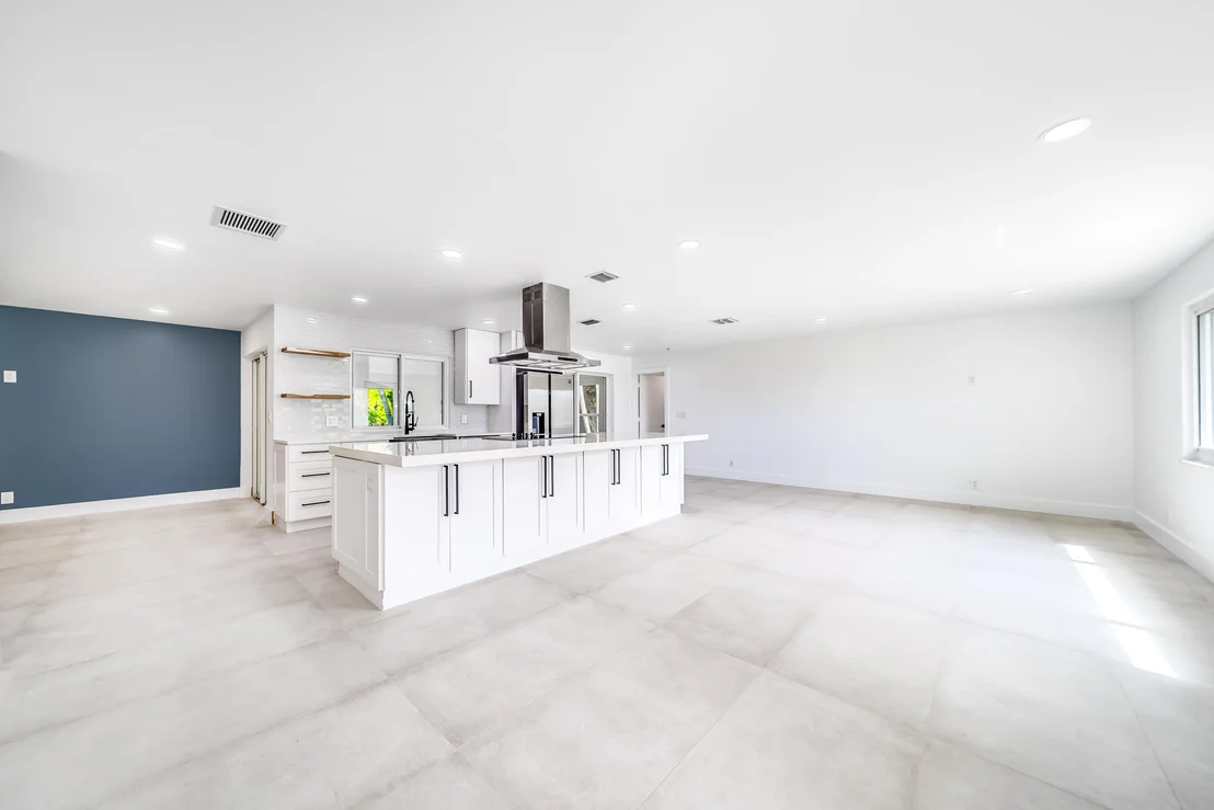 Photo of 4641 NW 5th Lane