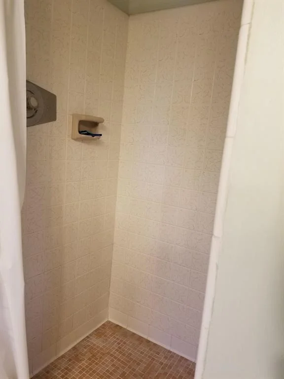 Photo of 1505 Hillcrest Drive