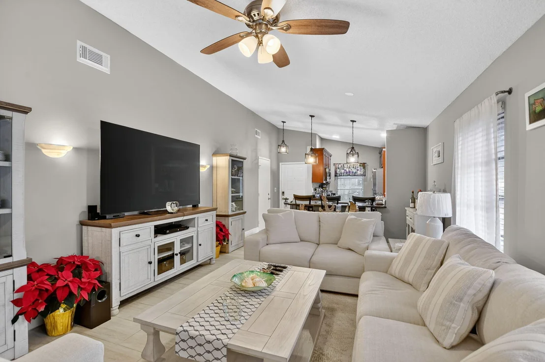 Photo of 8081 Springtree Road