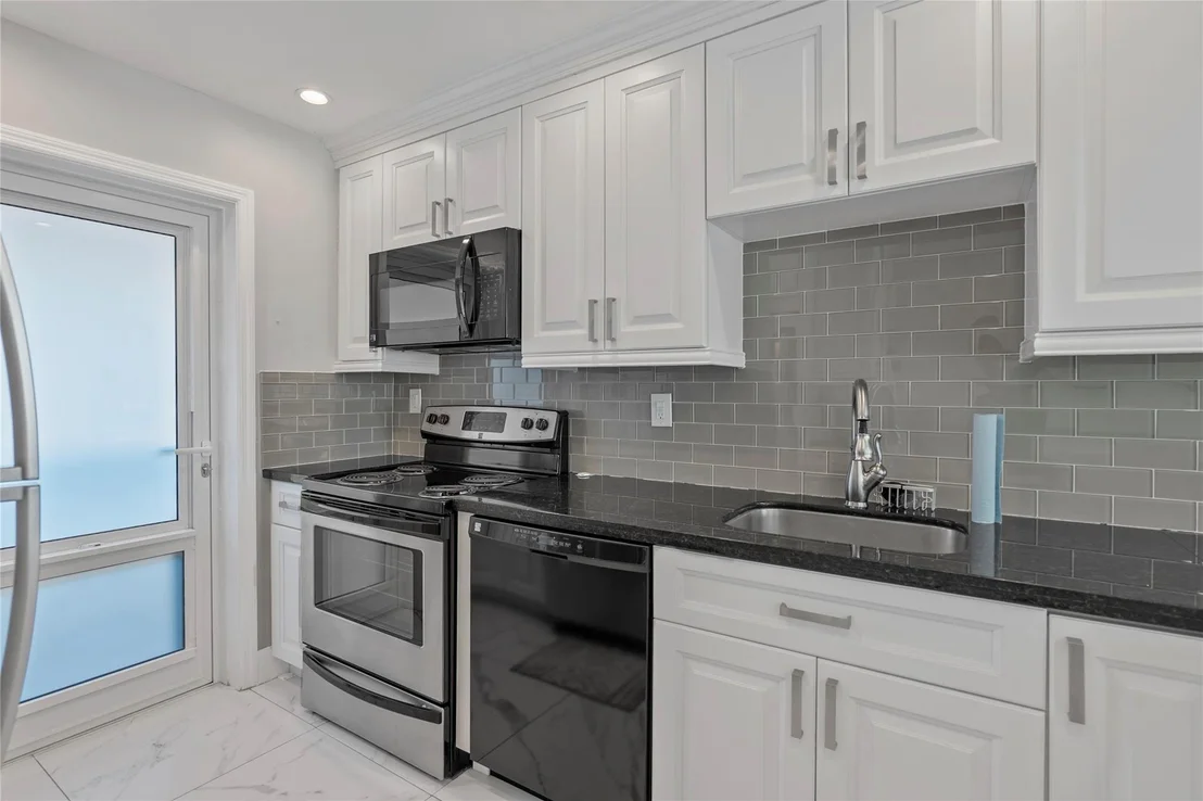 Photo of Unit 308 at 700 Pine Drive