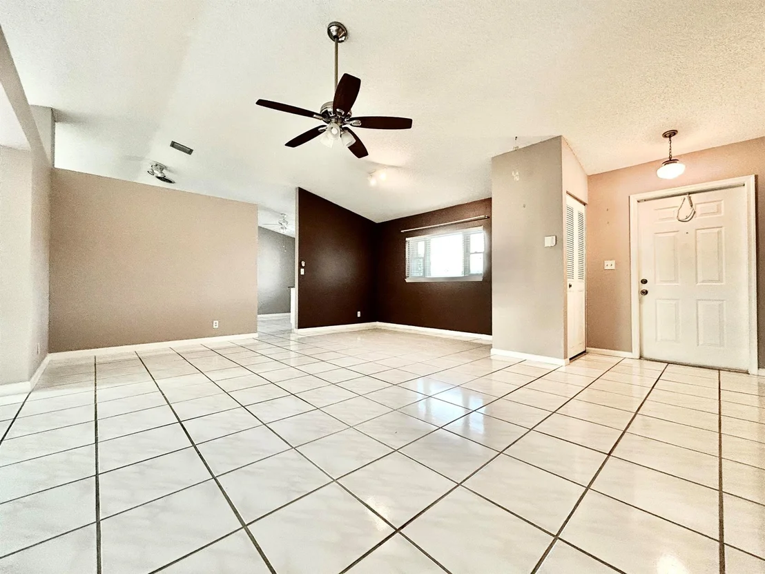 Photo of 6404 Moonstone Way