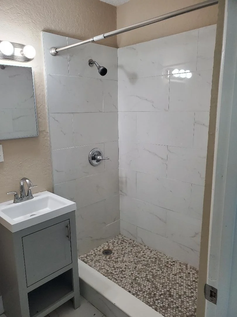 Photo of 6448 N Lawrence Road