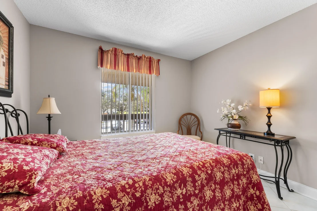 Photo of Unit E at 6426 Chasewood Drive