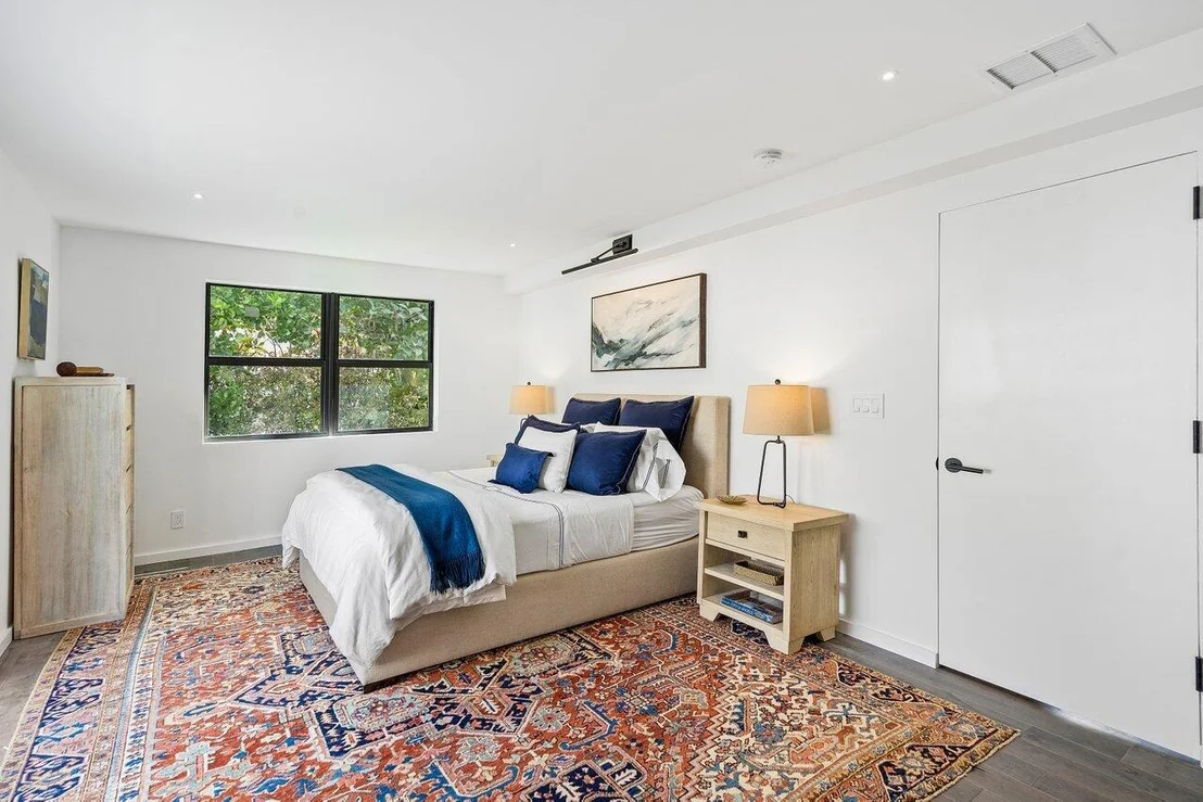 Photo of 245 Ellamar Road