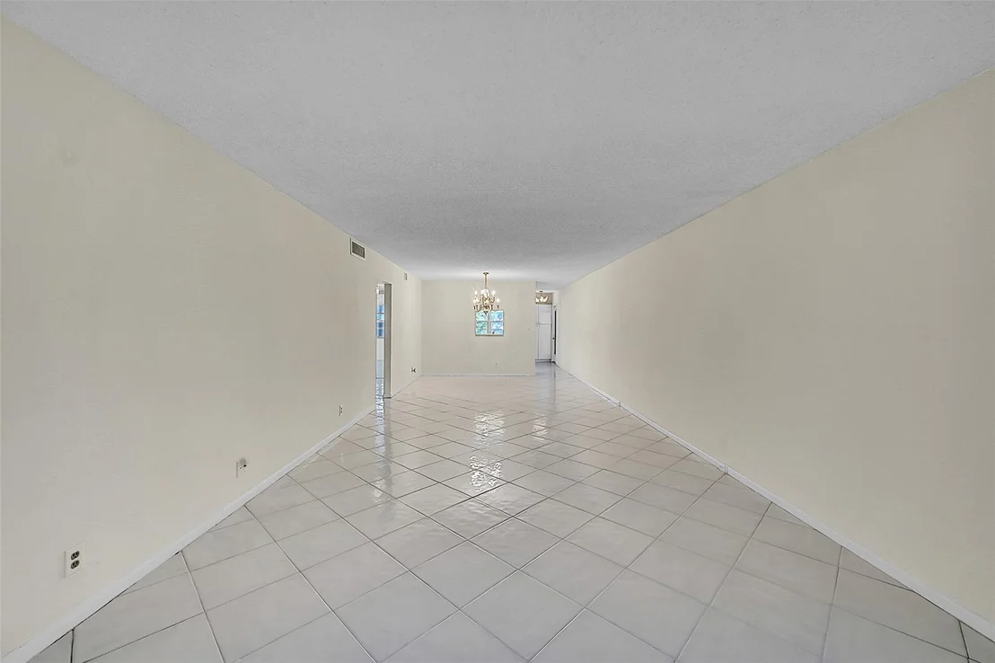 Photo of Unit O2 at 2006 Granada Drive