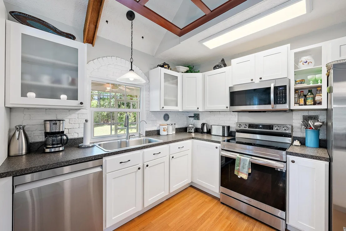 Photo of 15244 96th Street N