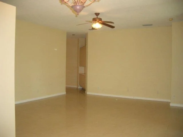 Photo of 246 Hampton Place