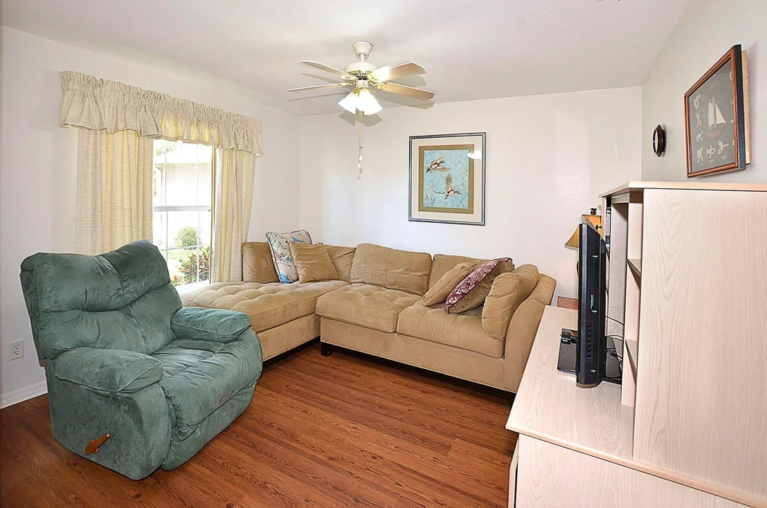 Photo of 1410 9th Place