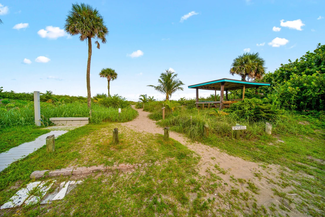Photo of 1920 Jacaranda Drive
