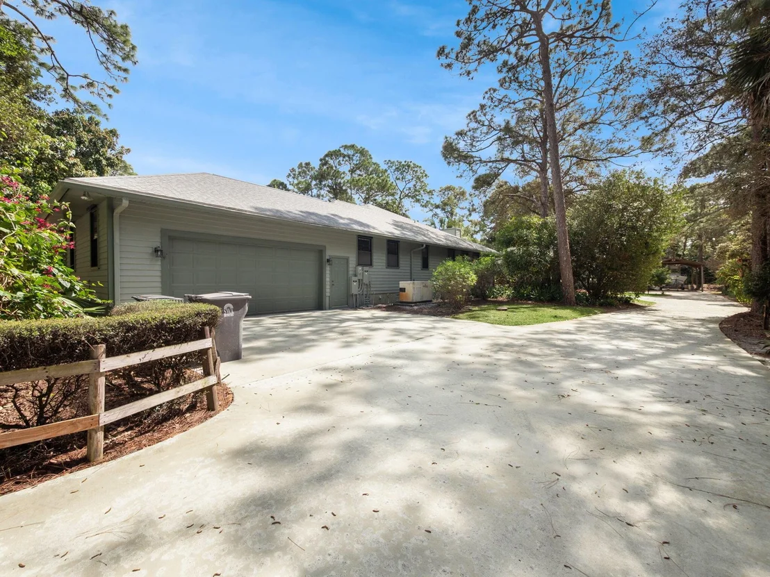 Photo of 12108 165th Road N