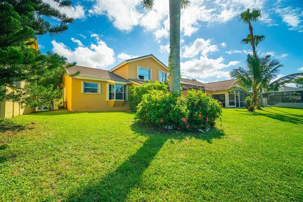 Photo of 18078 Clear Brook Circle