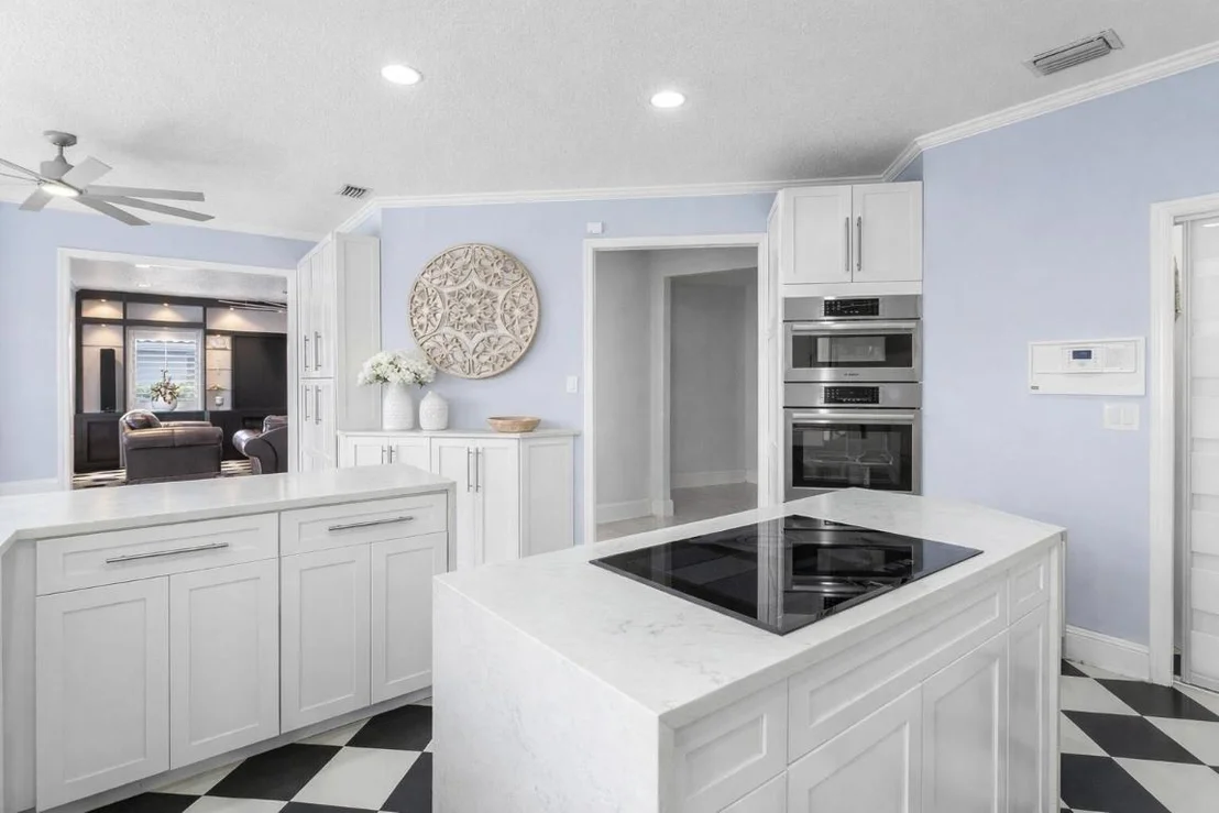 Photo of 678 Carriage Hill Lane