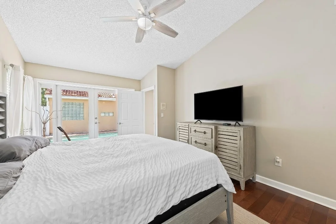 Photo of 975 Weeping Willow Way