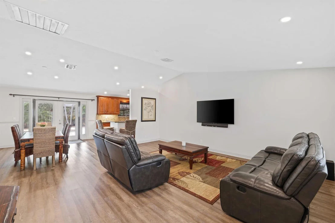 Photo of 2995 Eagle Drive