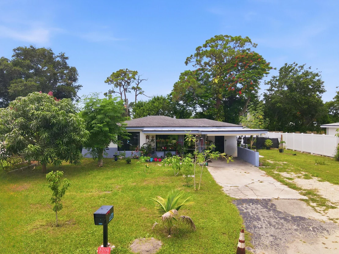 Photo of 5104 Buchanan Road