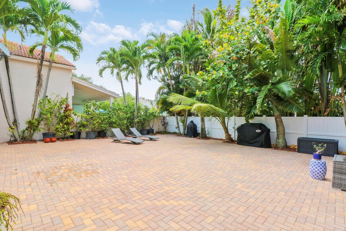 Photo of 2121 Chagall Circle