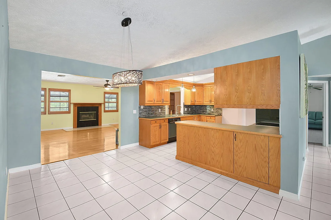 Photo of 895 SE Waterside Way