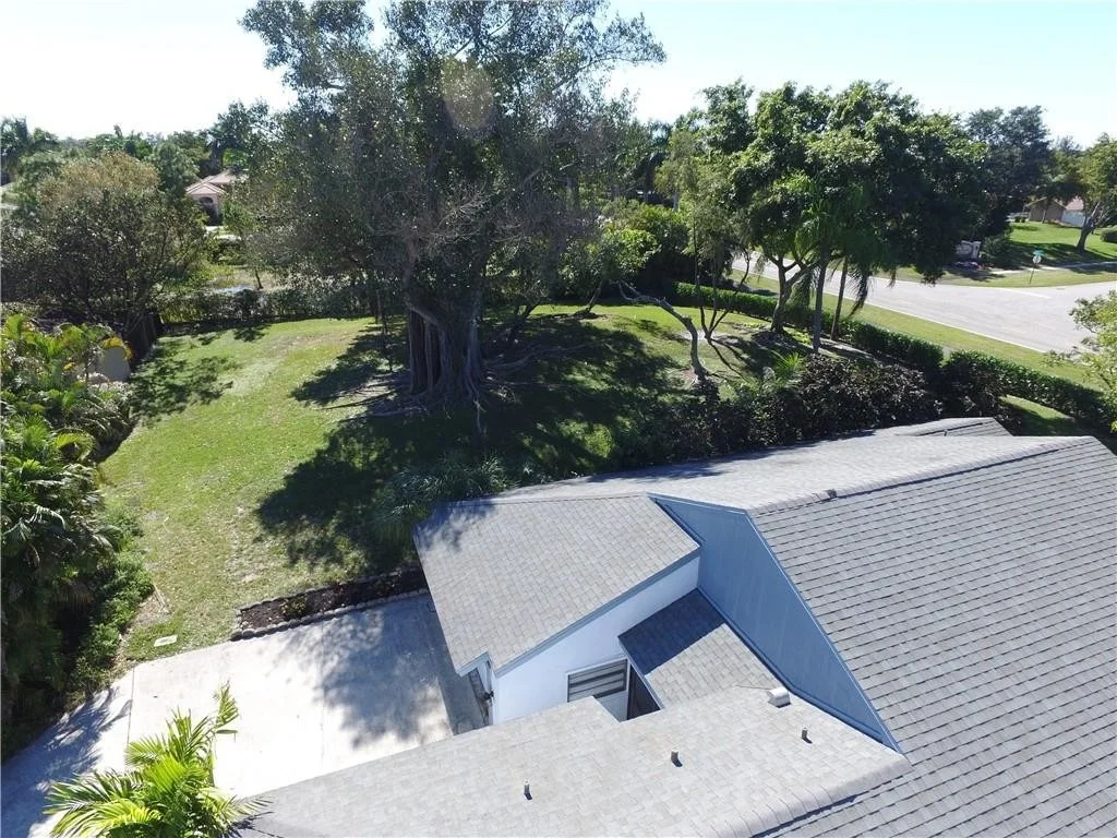 Photo of 21689 Sutters Lane