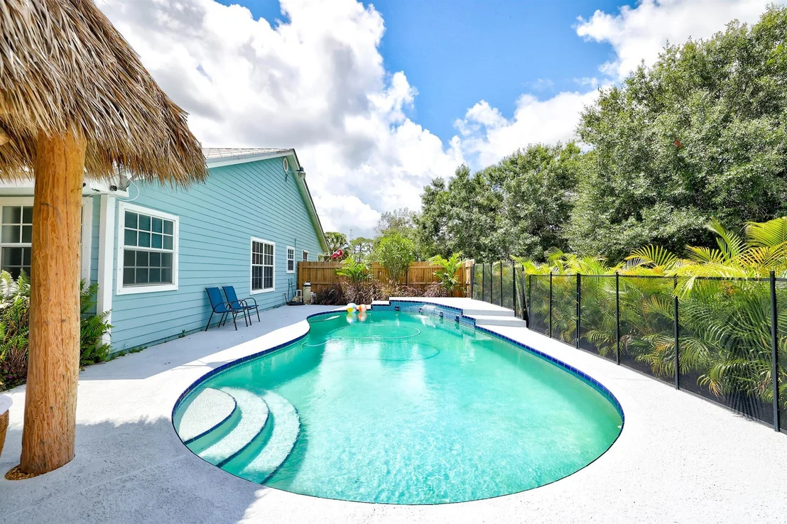 Photo of 8680 Moco Lane