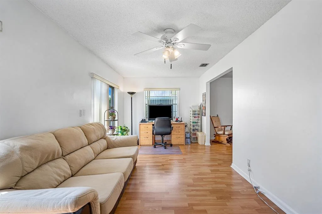 Photo of 6184 Stanley Lane