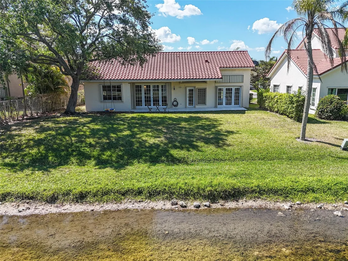 Photo of 505 Spinnaker Drive