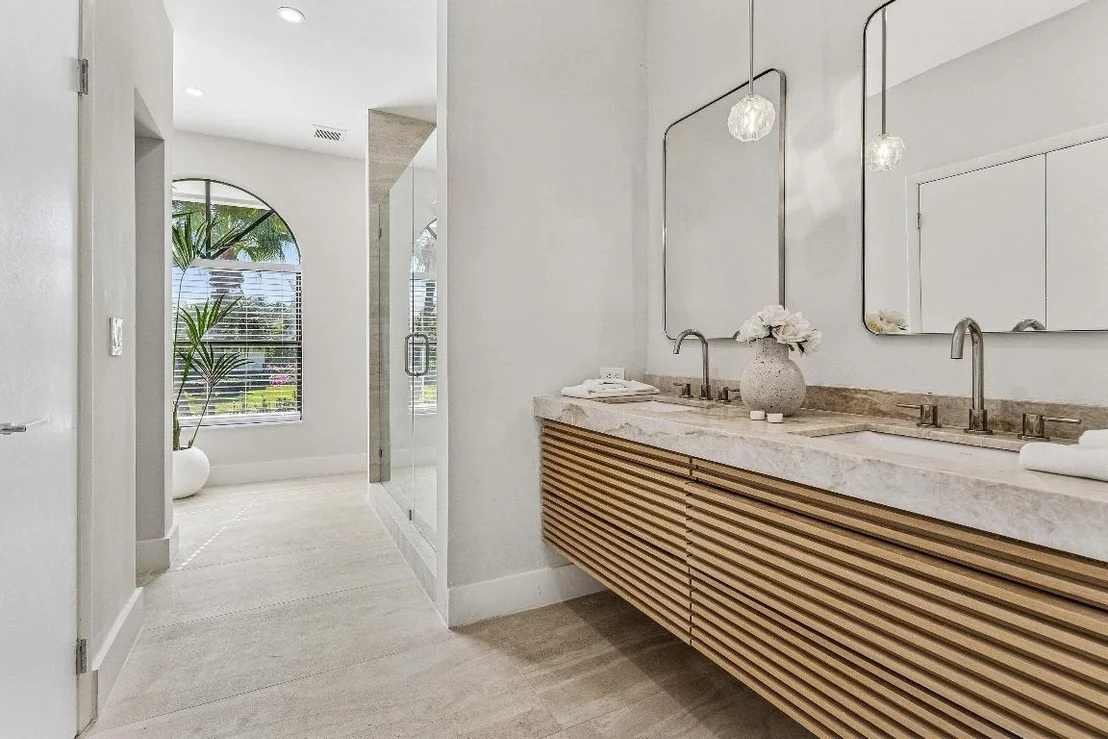 Photo of 48 Harbour Drive N