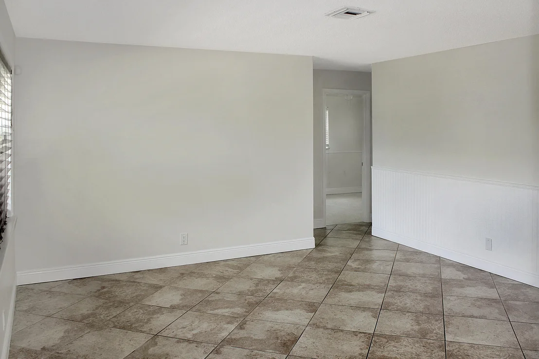 Photo of 371 Mars Avenue