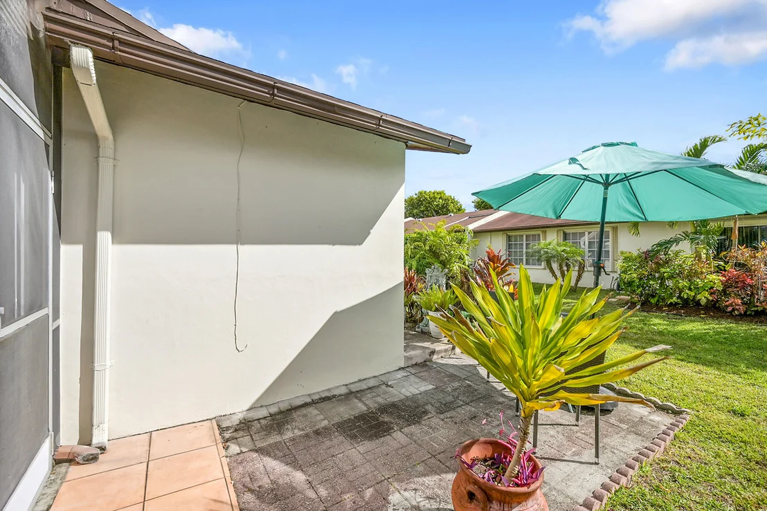 Photo of 15903 Laurel Oak Circle