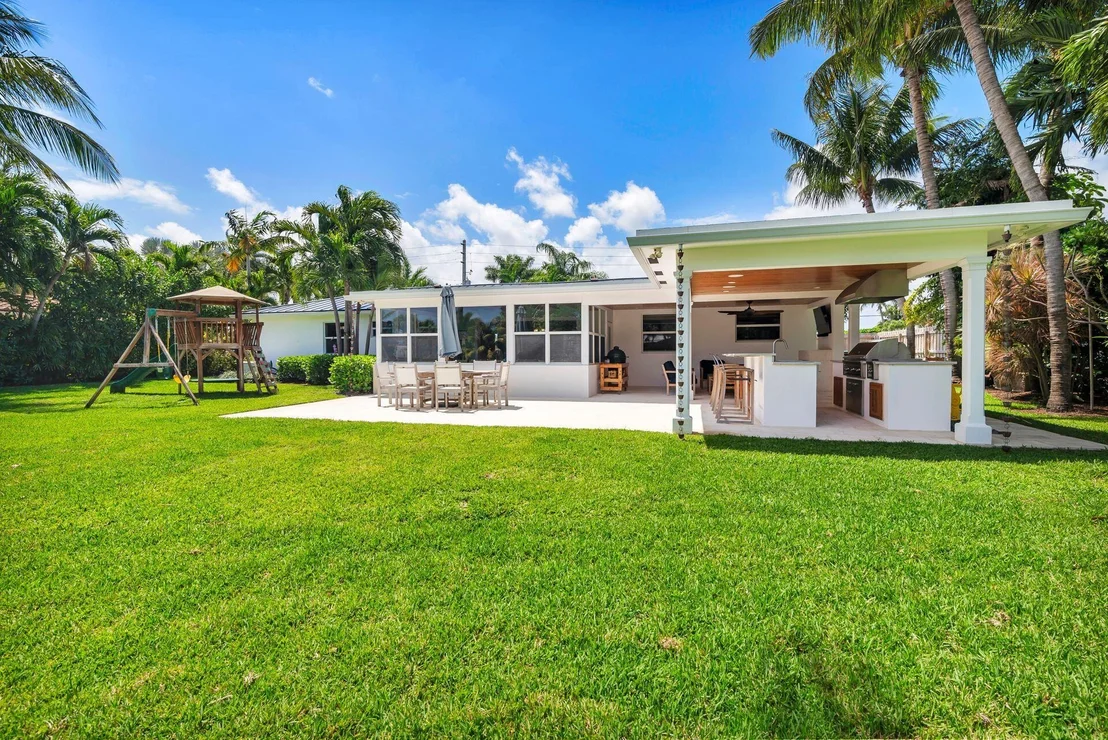 Photo of 7226 Pine Tree Lane