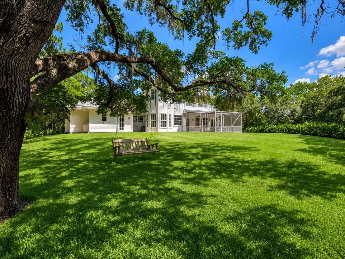 Photo of 1001 SE Ranch Road