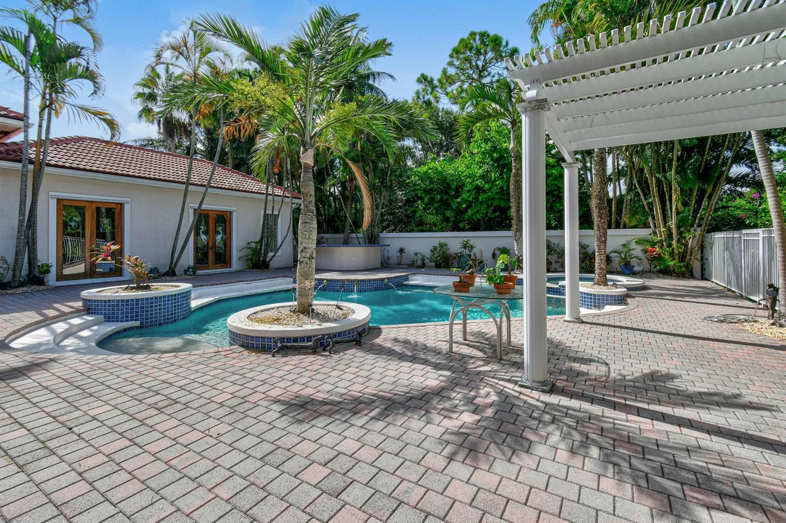 Photo of 4034 SE Hammock Place