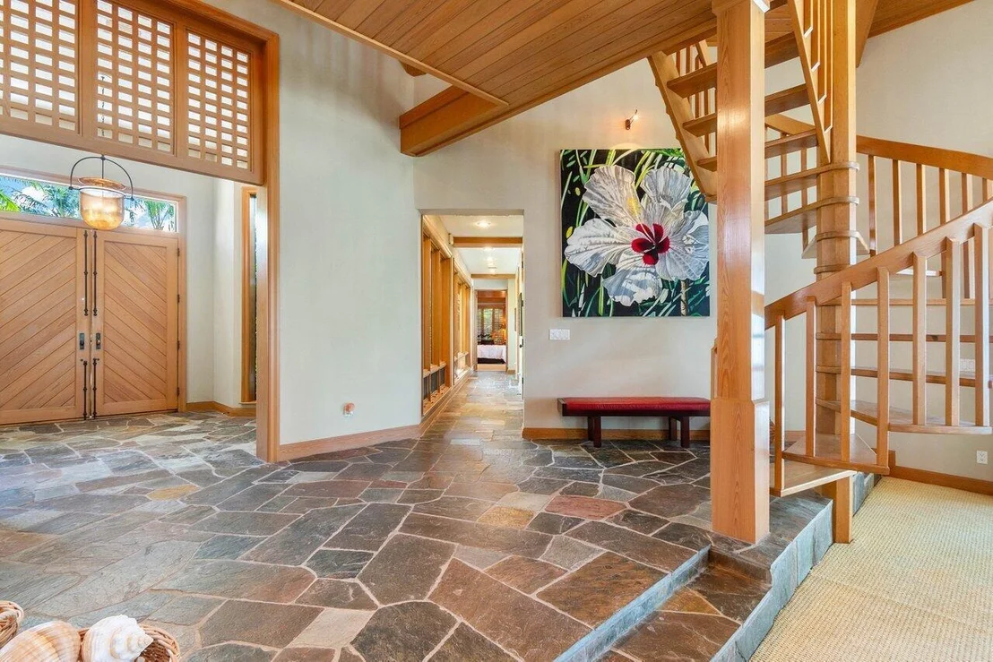 Photo of 6400 SE Inlet Way