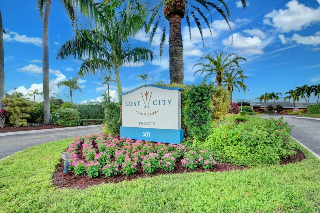 Photo of 104 Palm Circle