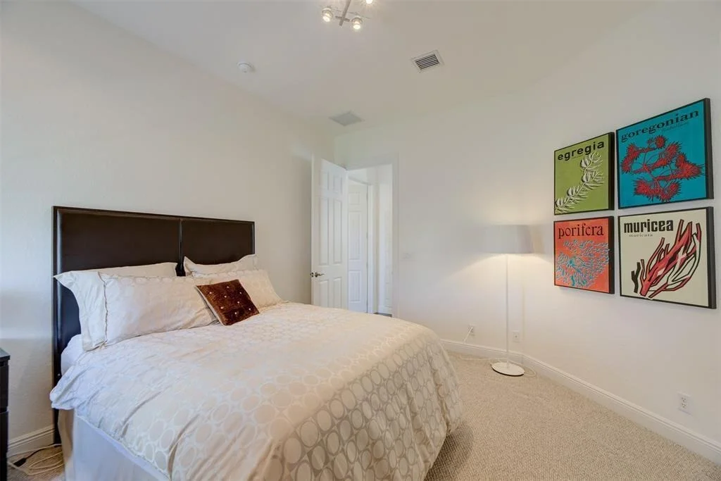 Photo of 4734 Lakeside Terrace