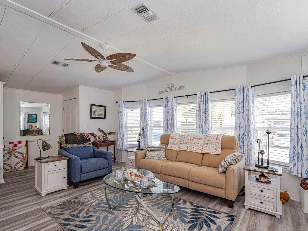Photo of 409 Avocado Drive