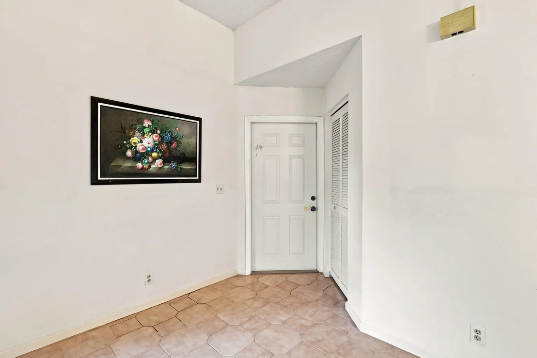 Photo of 5086 Pine Drive