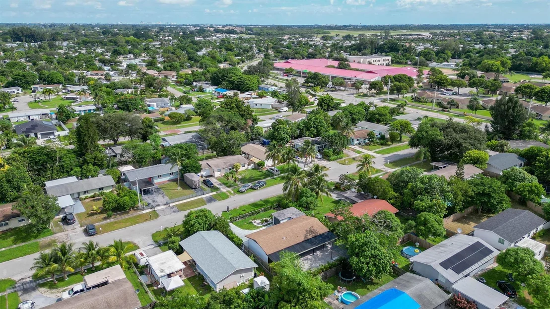 Photo of 3834 Mackinac Road