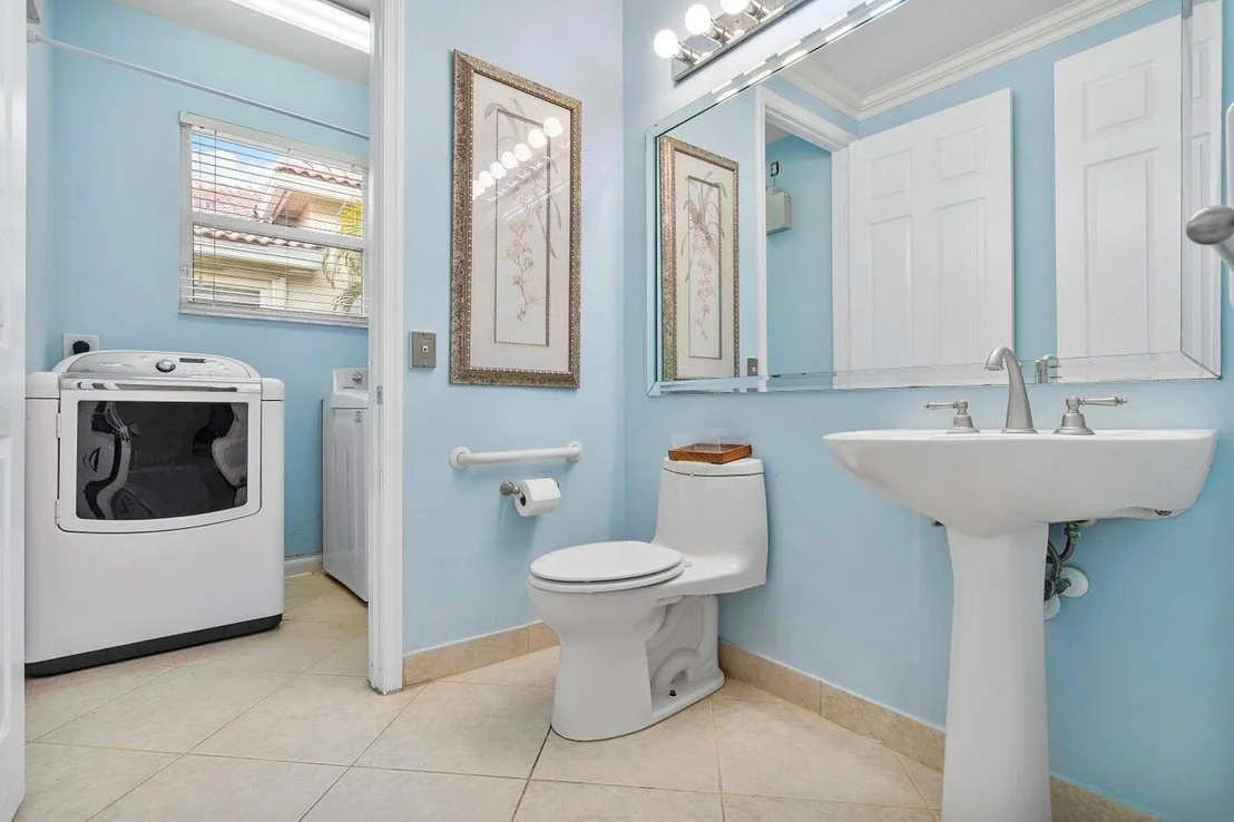 Photo of 8351 Mastic Cay