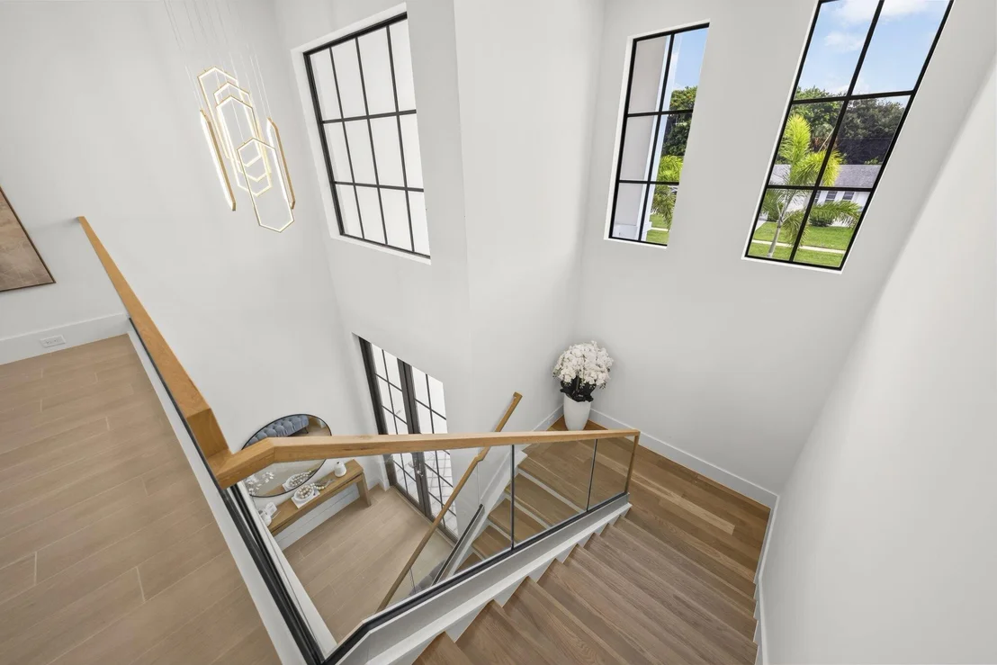 Photo of 2384 WINDSOR Road