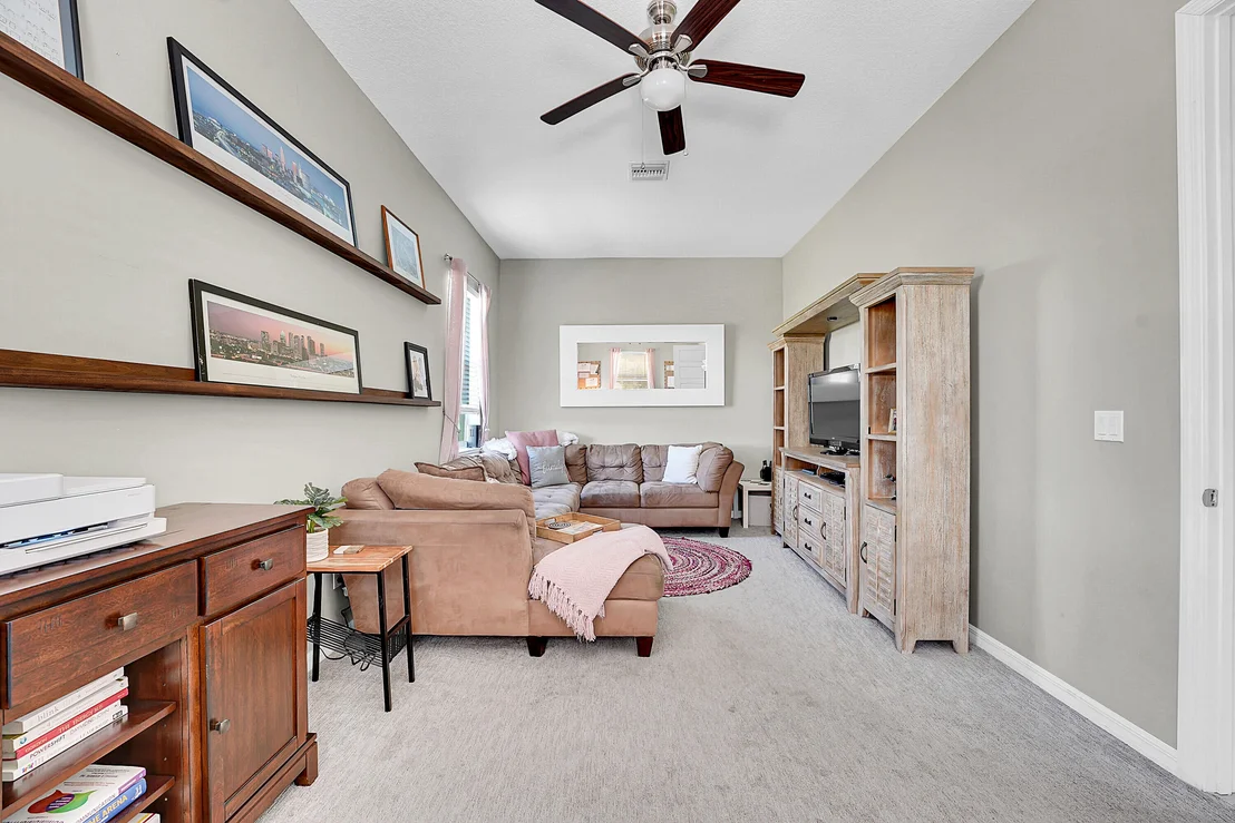 Photo of 1404 Lone Pine Drive