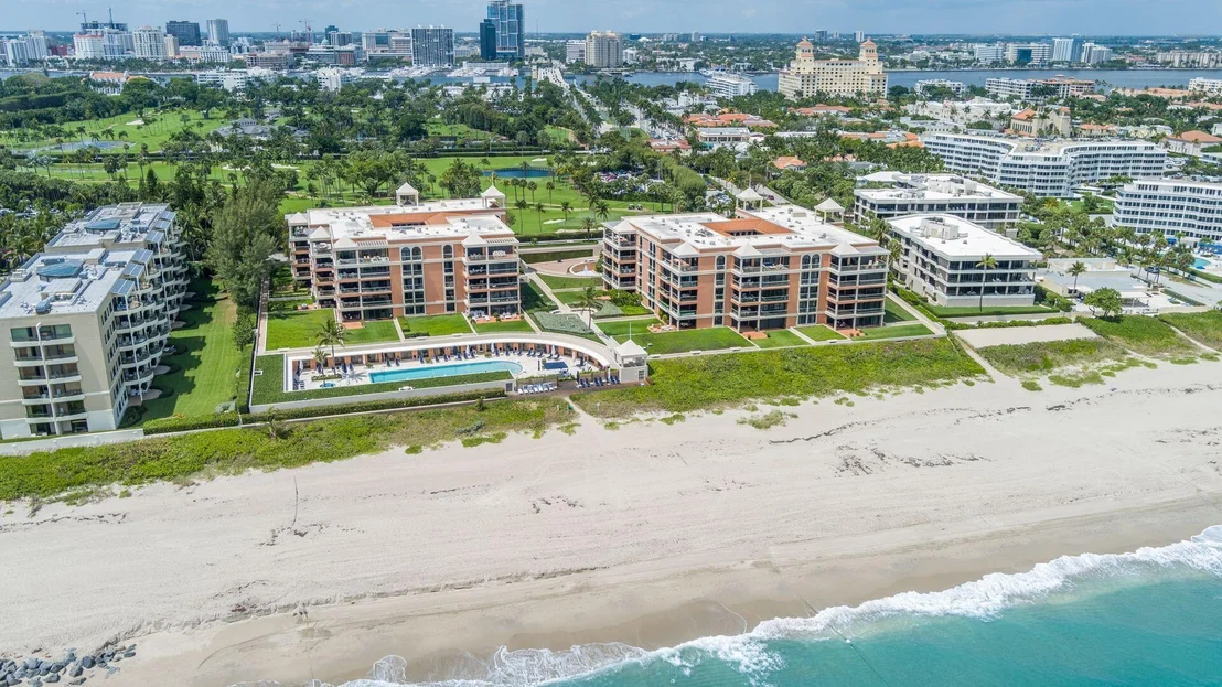 Photo of Unit ST1 at 2 N Breakers Row