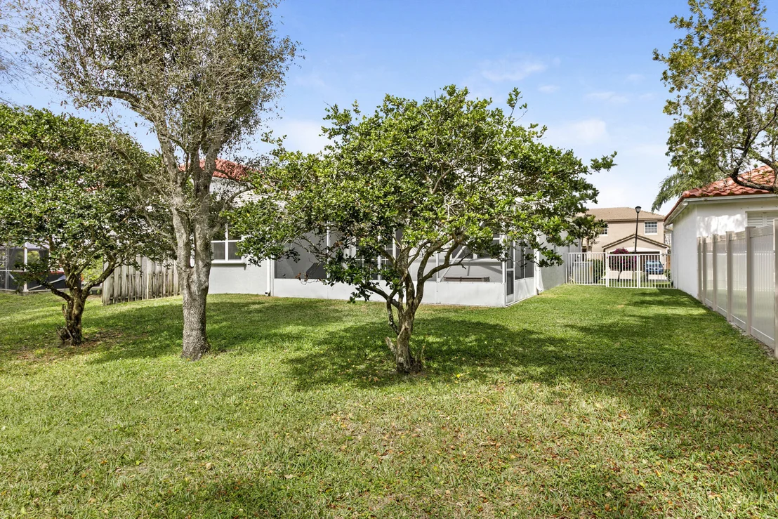 Photo of 10748 Hidden Bend Way